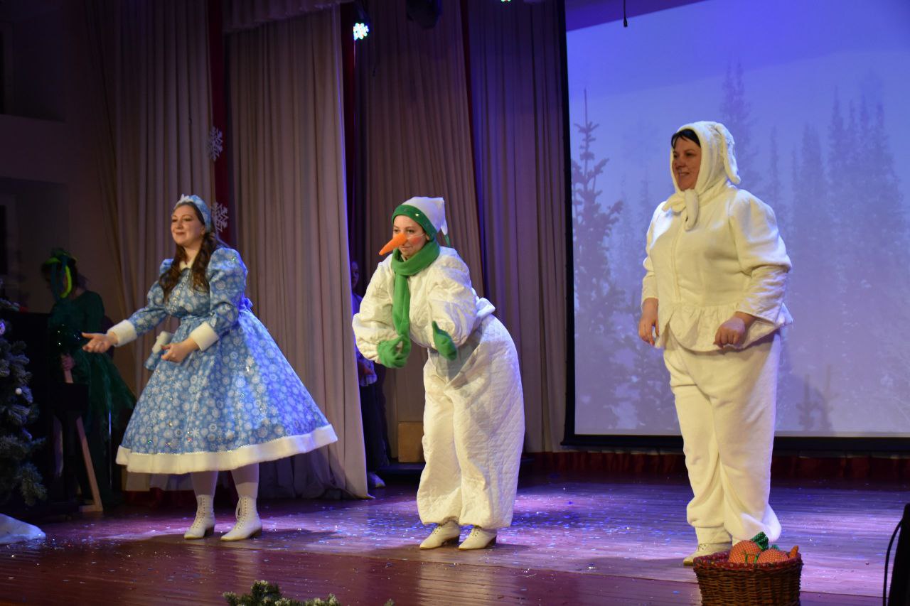 Сергей Цуканов: Новогоднее волшебство продолжается! Сегодня в районном доме народного творчества состоялся детский утренник под названием «Волшебный календарь» Сергей Цуканов: Новогоднее волшебство продолжается! Сегодня в районном доме народного творчества состоялся детский утренник под названием «Волшебный календарь»