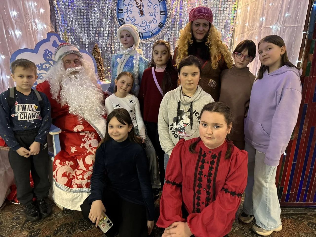 Сергей Черников: Друзья, продолжаем заходить в гости к Деду Морозу