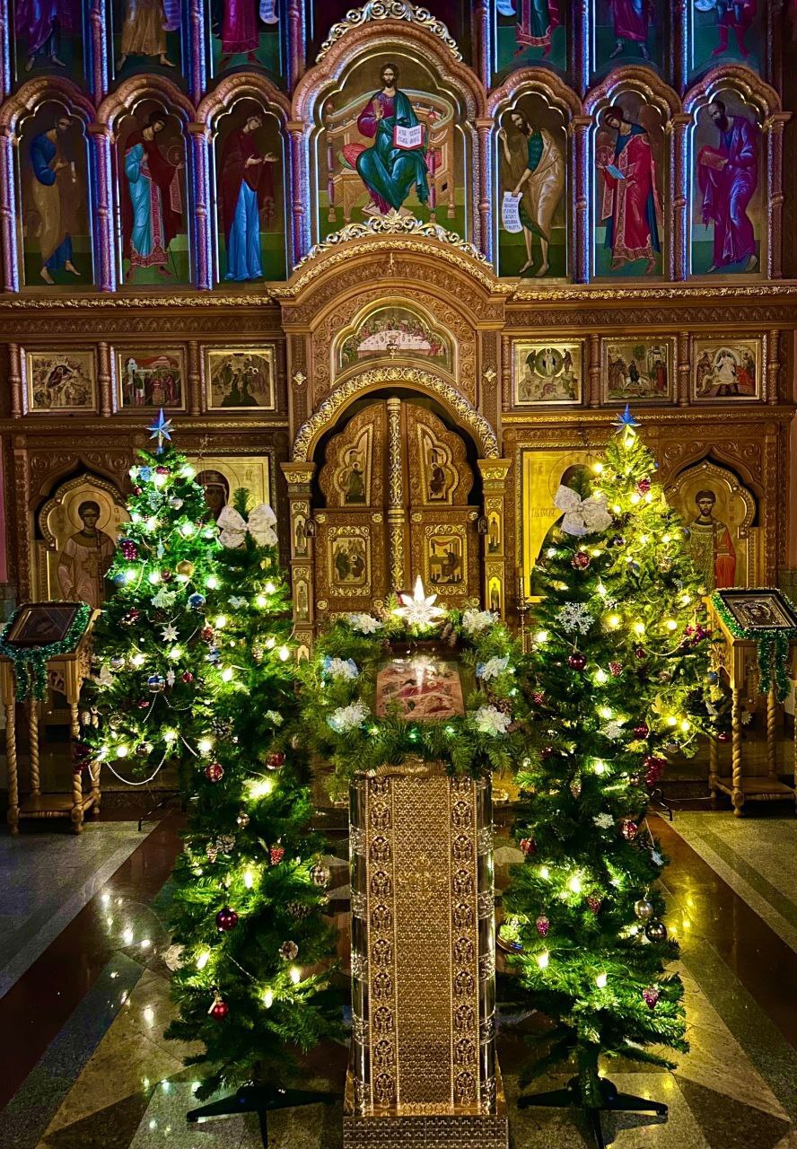 Тихий вечер. Свечи тают Тихий вечер. Свечи тают