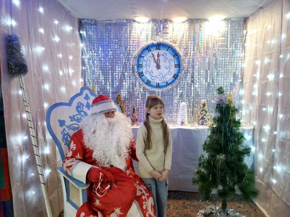 Сергей Черников: Друзья, продолжаем заходить в гости к Деду Морозу Сергей Черников: Друзья, продолжаем заходить в гости к Деду Морозу