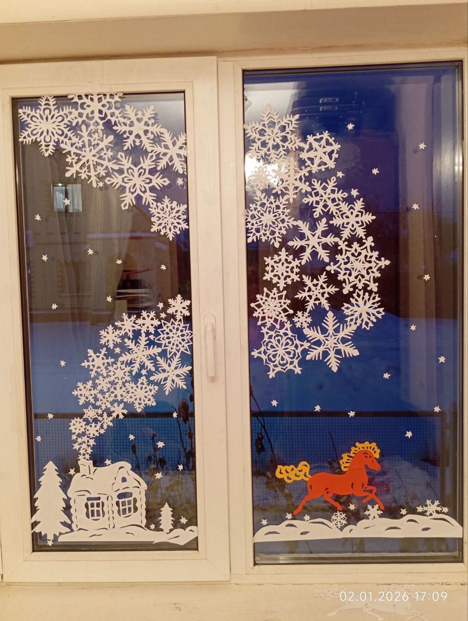 Рождество - тёплый, тихий праздник в кругу семьи, неспешные разговоры, ароматный чай с пряниками… А ещё Новый год и Рождество - это про детство, когда каждый верит в сказку Рождество - тёплый, тихий праздник в кругу семьи, неспешные разговоры, ароматный чай с пряниками… А ещё Новый год и Рождество - это про детство, когда каждый верит в сказку