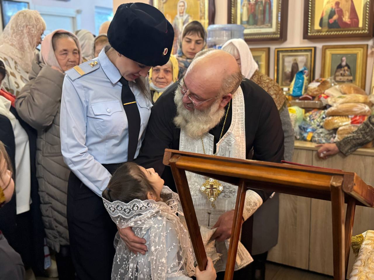 Железногорские полицейские встретили Рождество в храме