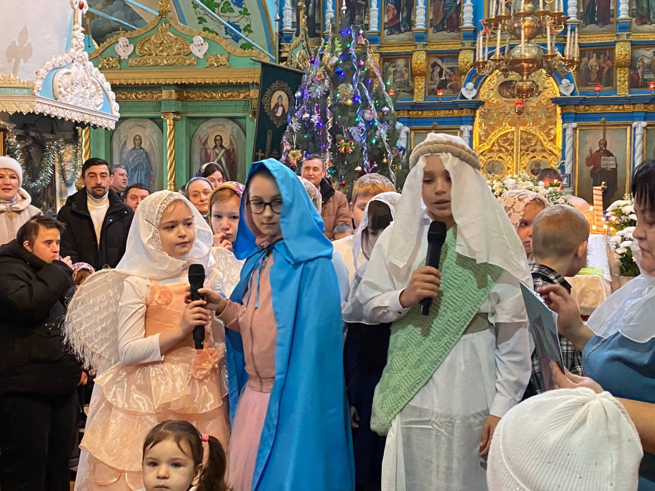 Нина Голубева: Сегодня в храме Успения Пресвятой Богородицы, п. Касторное по сложившейся доброй традиции состоялась Рождественская елка Нина Голубева: Сегодня в храме Успения Пресвятой Богородицы, п. Касторное по сложившейся доброй традиции состоялась Рождественская елка