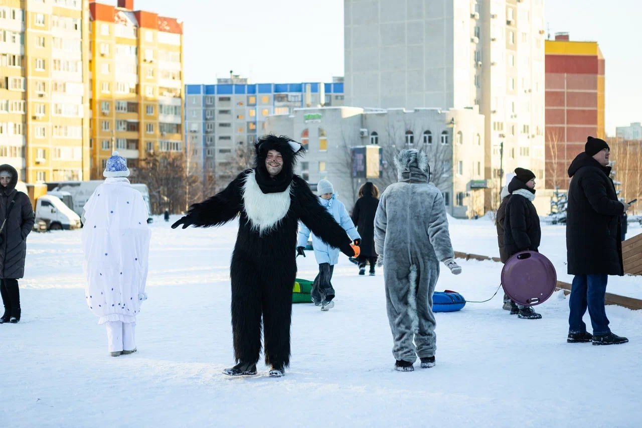 На зимних каникулах у школы №59 открылась новая тюбинговая горка На зимних каникулах у школы №59 открылась новая тюбинговая горка