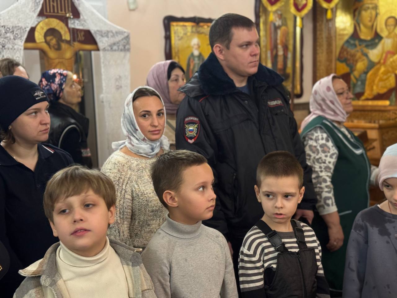 Железногорские полицейские встретили Рождество в храме Железногорские полицейские встретили Рождество в храме