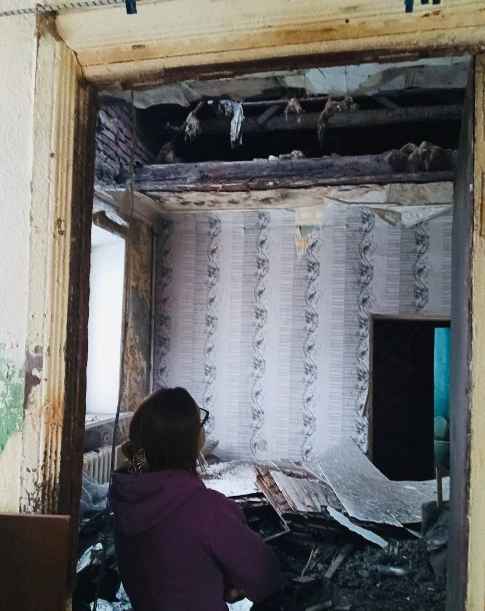 Евгений Маслов: Друзья, много сообщений было и по поводу обрушения потолка в доме на улице Литовская 95а/5 Евгений Маслов: Друзья, много сообщений было и по поводу обрушения потолка в доме на улице Литовская 95а/5