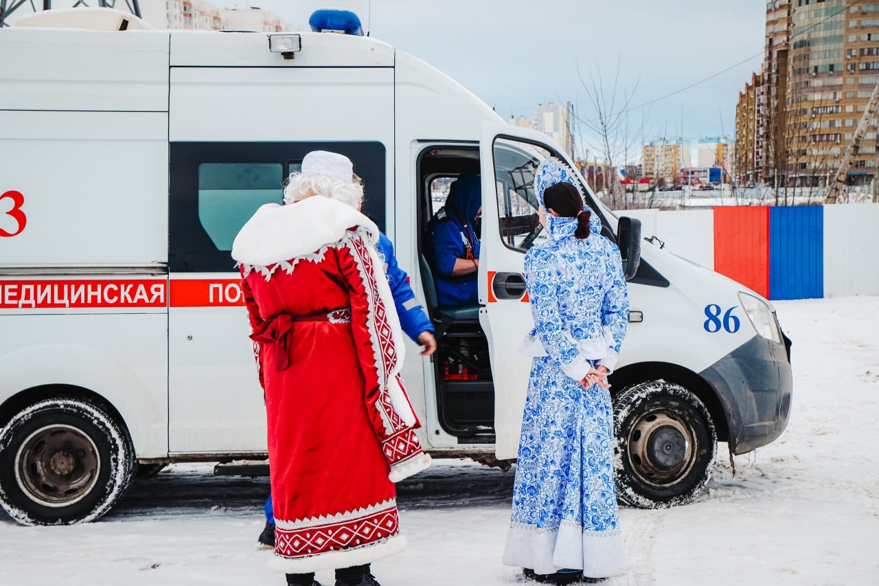 В рамках акции «Российский детский Дед Мороз» активисты регионального и местных отделений «Движения первых» в Курской области поздравляют с праздником тех, кто работал в новогоднюю ночь и продолжает трудиться на благо... В рамках акции «Российский детский Дед Мороз» активисты регионального и местных отделений «Движения первых» в Курской области поздравляют с праздником тех, кто работал в новогоднюю ночь и продолжает трудиться на благо...