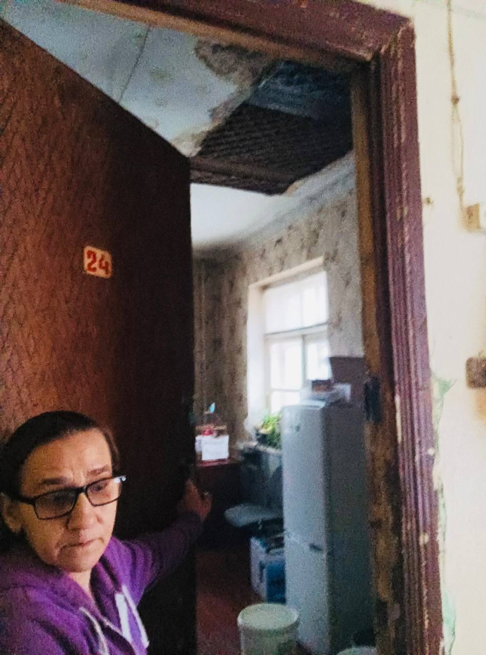 Евгений Маслов: Друзья, много сообщений было и по поводу обрушения потолка в доме на улице Литовская 95а/5 Евгений Маслов: Друзья, много сообщений было и по поводу обрушения потолка в доме на улице Литовская 95а/5