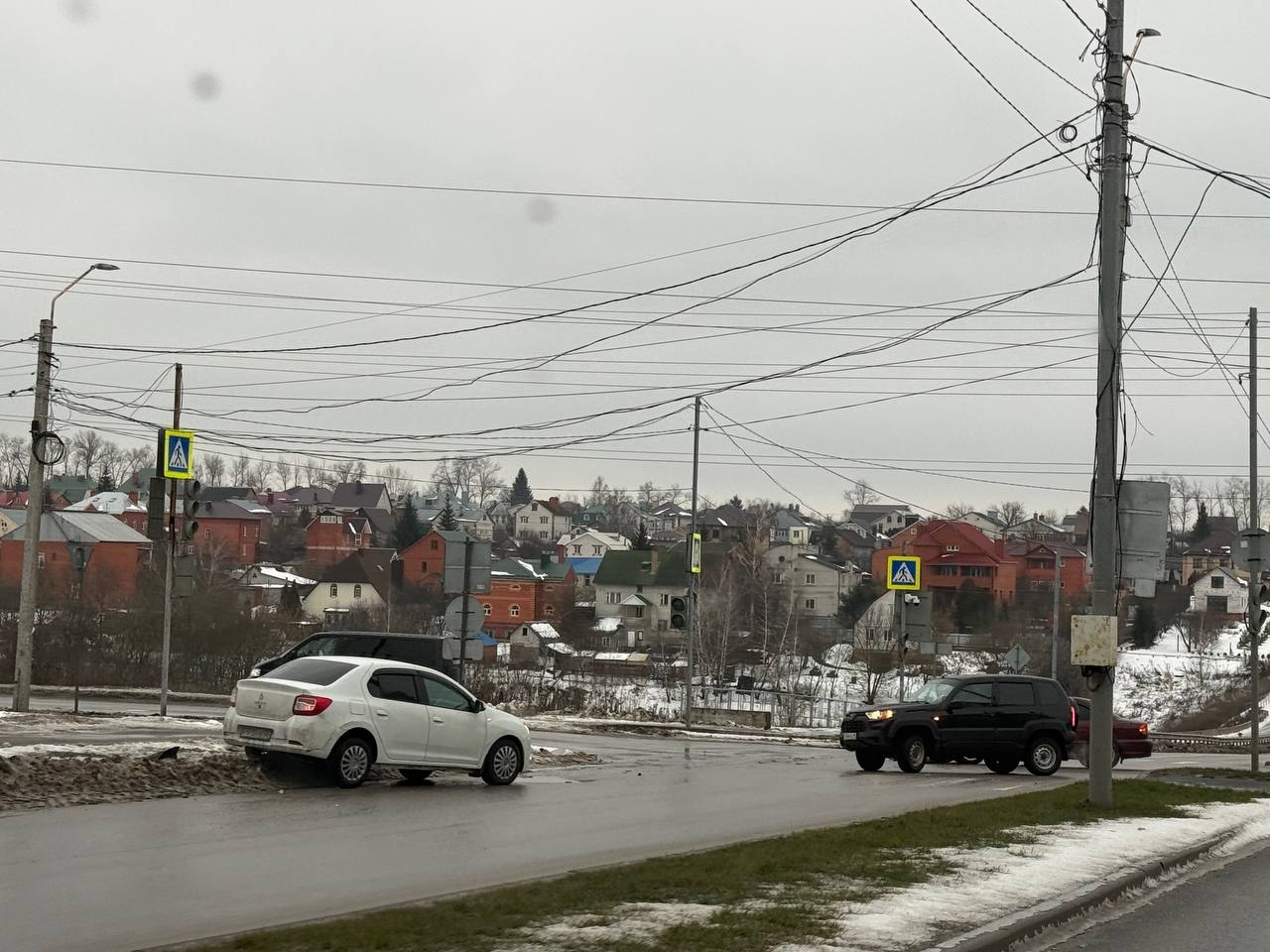 На Плевицкой четвёртый день не работают светофоры На Плевицкой четвёртый день не работают светофоры