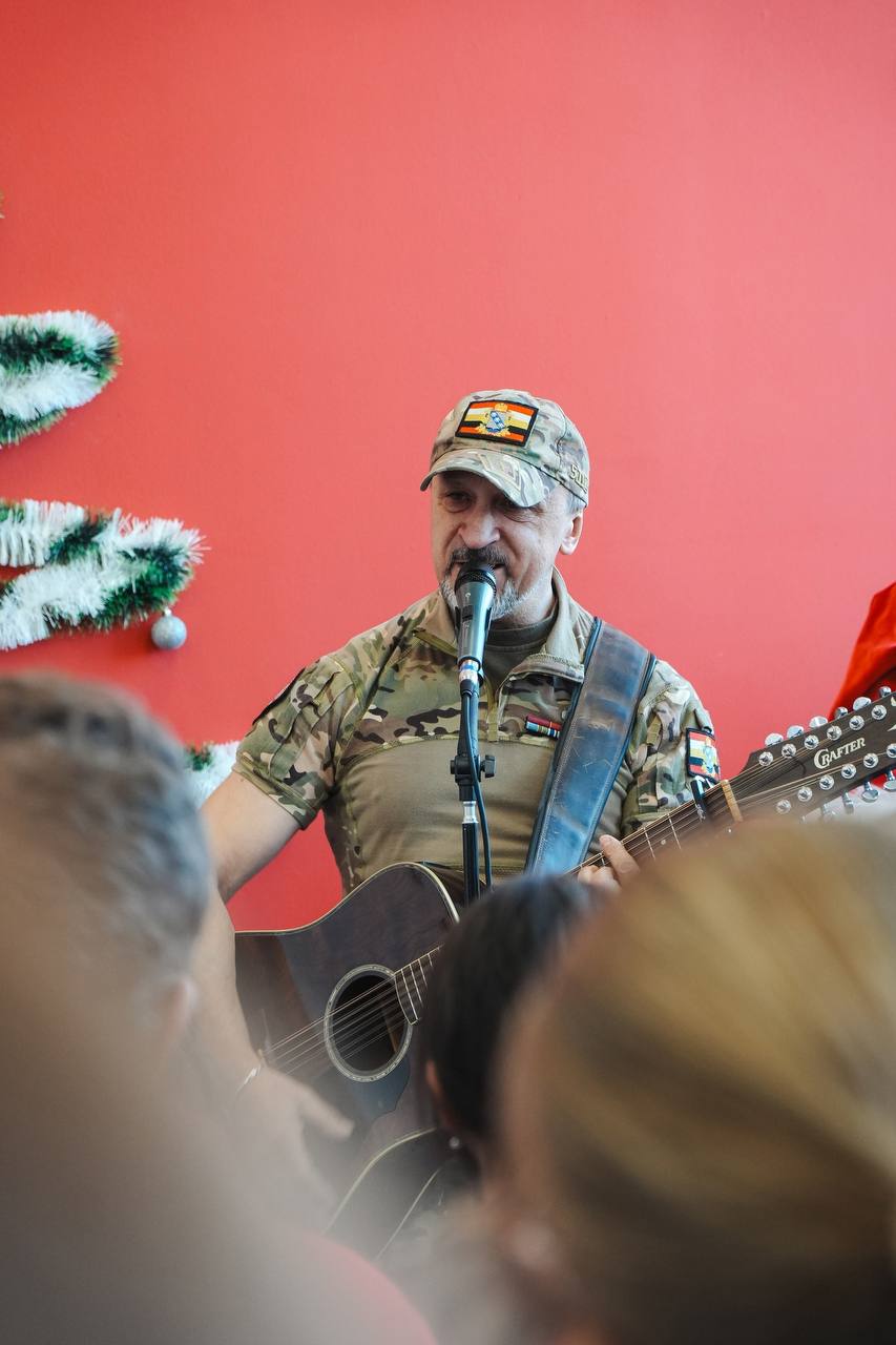 Активисты Движения Первых Суджанского района встретились с ветераном СВО Игорем Бредихиным Активисты Движения Первых Суджанского района встретились с ветераном СВО Игорем Бредихиным
