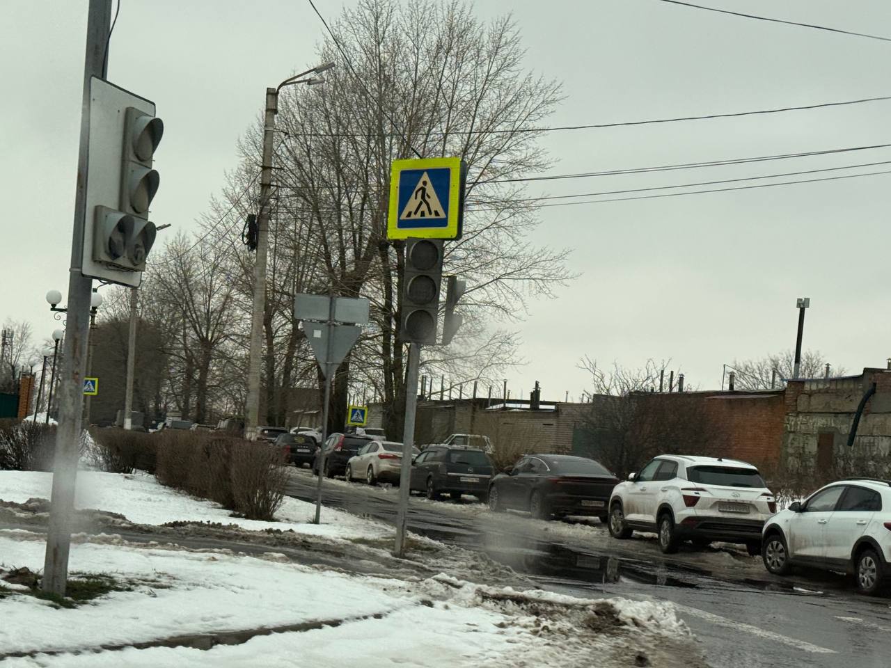 На Плевицкой четвёртый день не работают светофоры На Плевицкой четвёртый день не работают светофоры