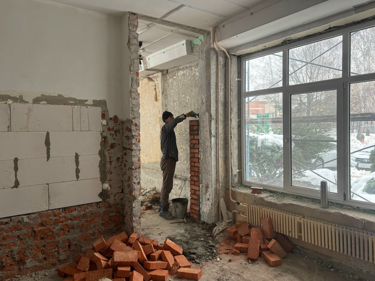 Несмотря на выходные и праздничные дни работы не останавливаются ни на день! Несмотря на выходные и праздничные дни работы не останавливаются ни на день!