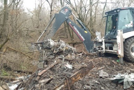 В прошлом году в Железнодорожном округе Курска убрали три крупные свалки общим весом более четырёх тонн