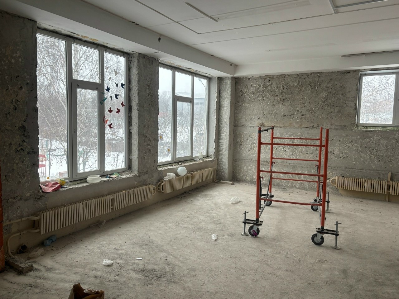 Несмотря на выходные и праздничные дни работы не останавливаются ни на день! Несмотря на выходные и праздничные дни работы не останавливаются ни на день!