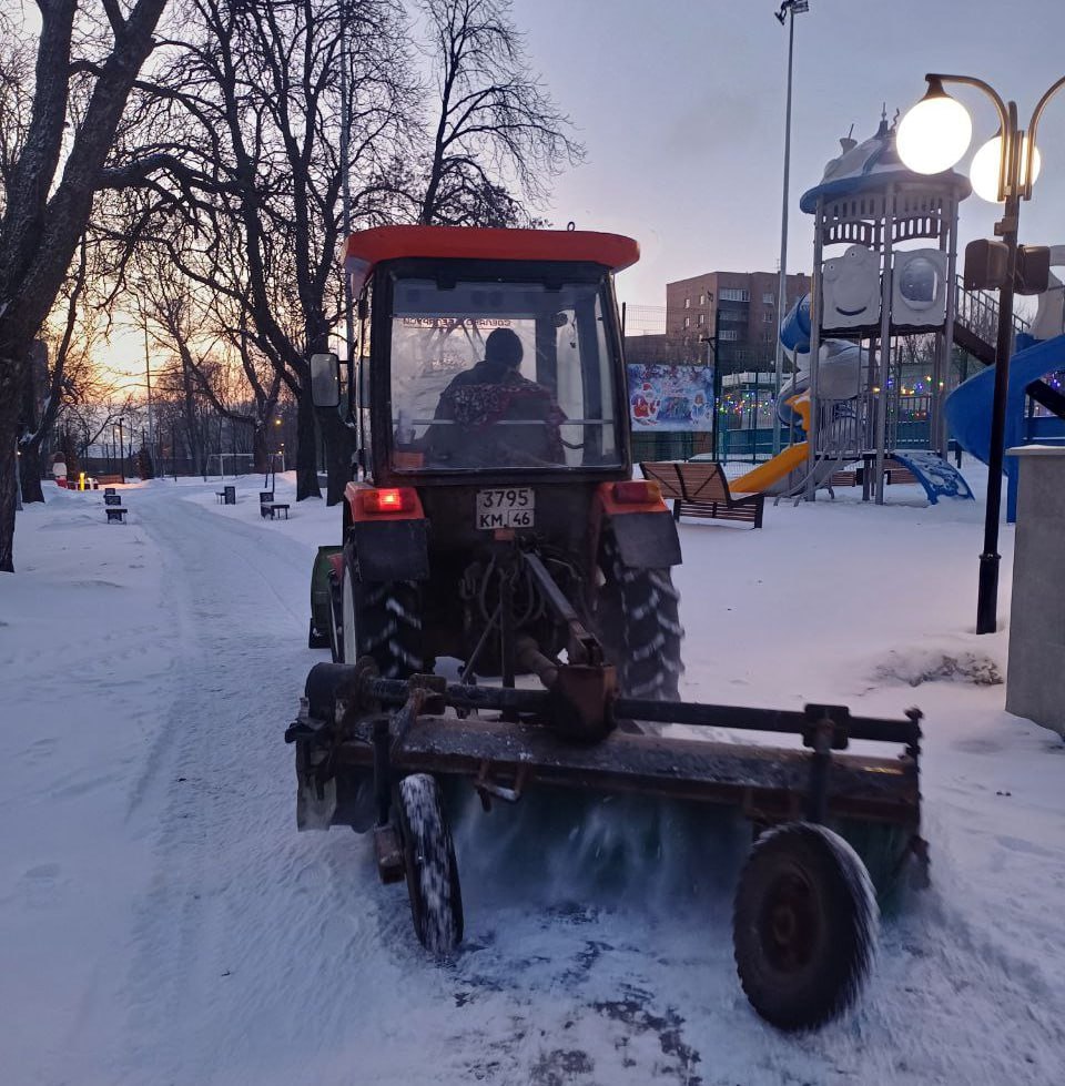 В Курске для уборки снега задействовано 75 единиц техники, сообщили в комитете ЖКХ В Курске для уборки снега задействовано 75 единиц техники, сообщили в комитете ЖКХ