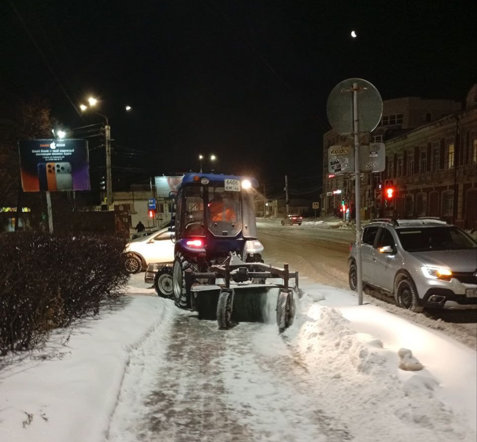 В Курске для уборки снега задействовано 75 единиц техники, сообщили в комитете ЖКХ В Курске для уборки снега задействовано 75 единиц техники, сообщили в комитете ЖКХ