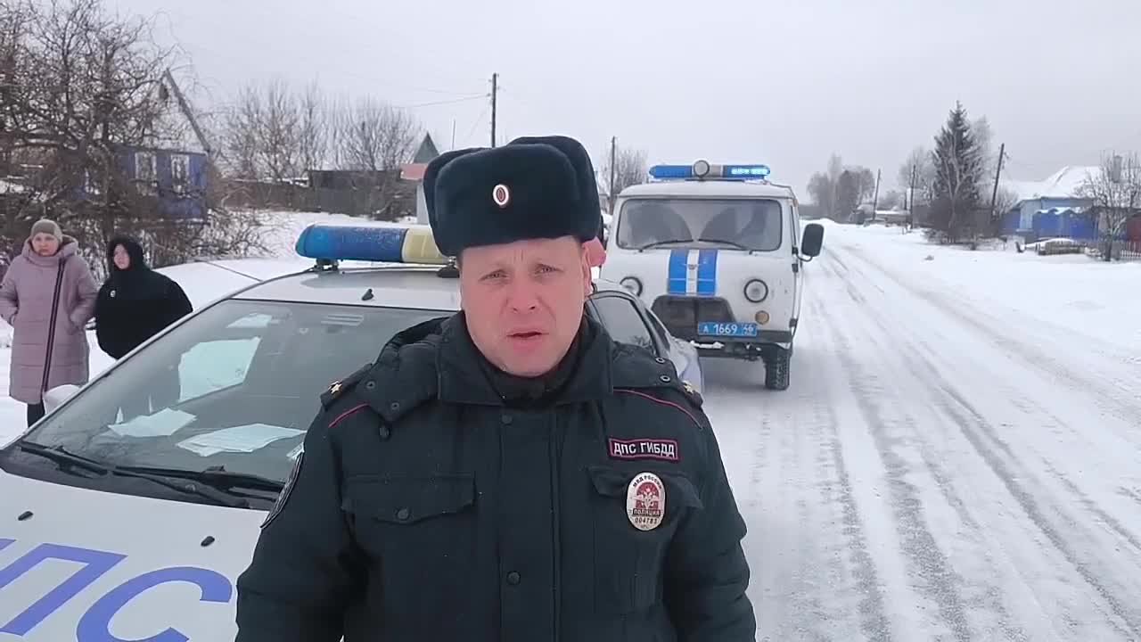 Сегодня примерно в 7 часов 35 минут в деревне Михайловка Курского района Курской области водитель автомобиля УАЗ-2107 2003 года рождения, осуществляя движение со стороны села Ноздрачёва в направлении города Курска по...