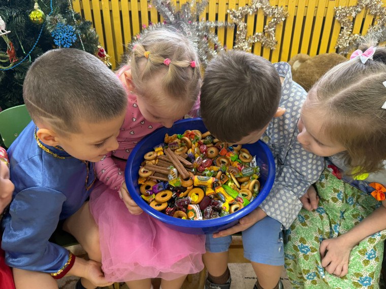 В канун Старого нового года утро в группе №11 детского сада №9 "Теремок" началось с колядования В канун Старого нового года утро в группе №11 детского сада №9 "Теремок" началось с колядования