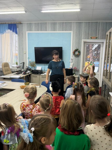В канун Старого нового года утро в группе №11 детского сада №9 "Теремок" началось с колядования В канун Старого нового года утро в группе №11 детского сада №9 "Теремок" началось с колядования