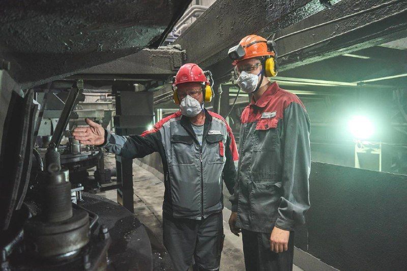 Выращивать специалистов из новичков или студентов – тяжелый, но благородный и нужный труд