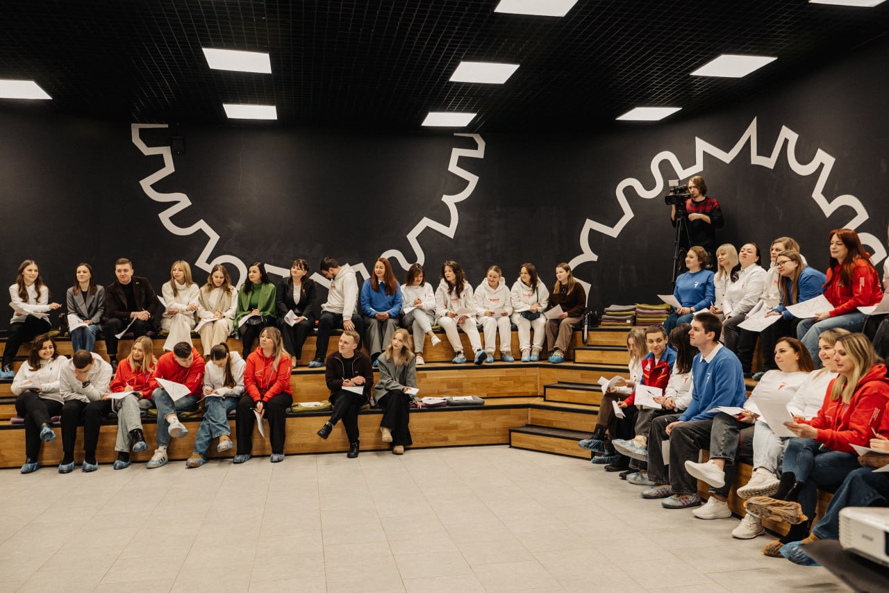 22 января исполнилось 122 года со дня рождения нашего земляка – знаменитого писателя Аркадия Гайдара 22 января исполнилось 122 года со дня рождения нашего земляка – знаменитого писателя Аркадия Гайдара