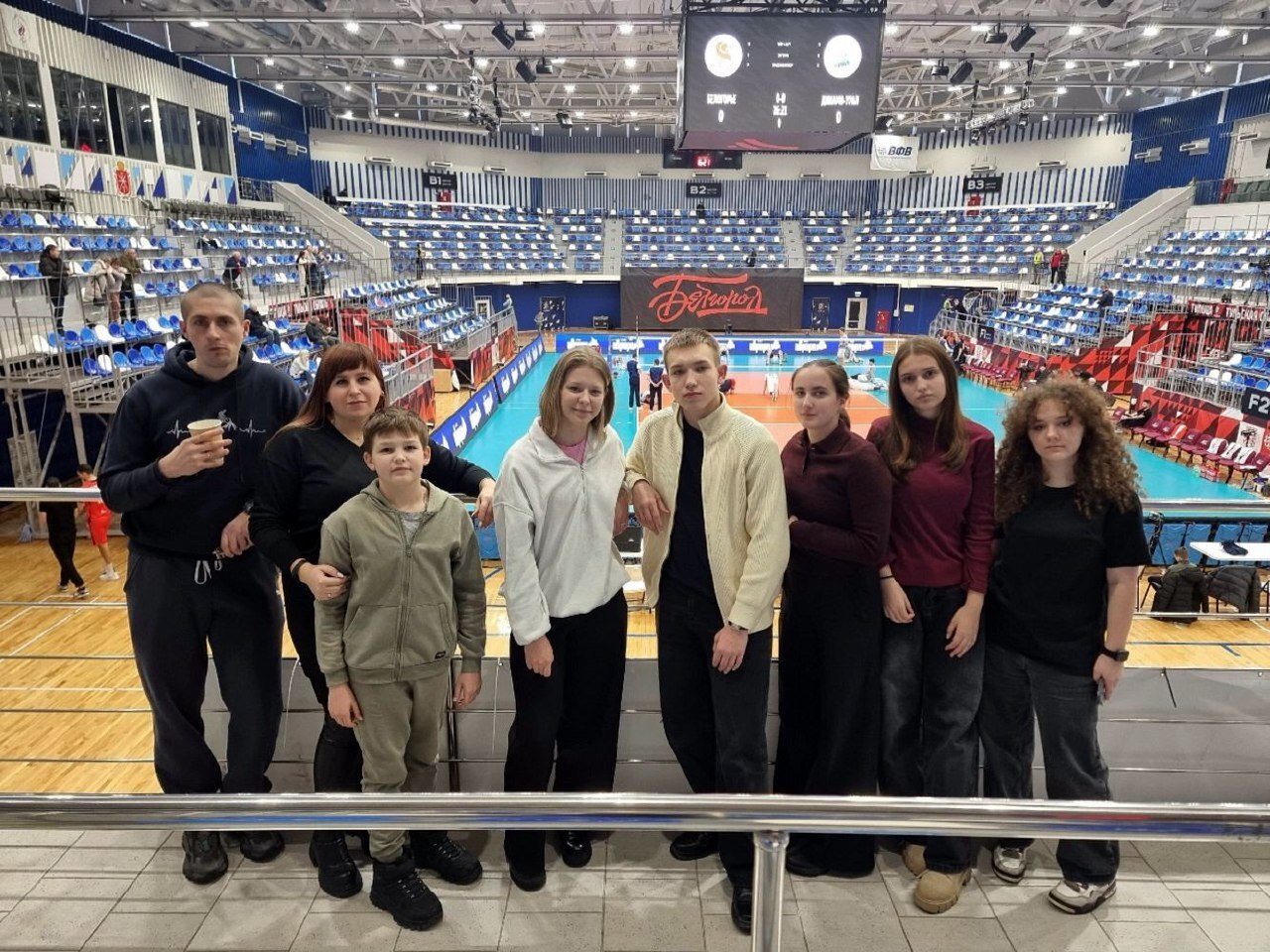 Юные волейболисты Фатежского района недавно побывали в Туле на волейбольном матче между командами «Белогорье» и «Динамо-Урал» Юные волейболисты Фатежского района недавно побывали в Туле на волейбольном матче между командами «Белогорье» и «Динамо-Урал»