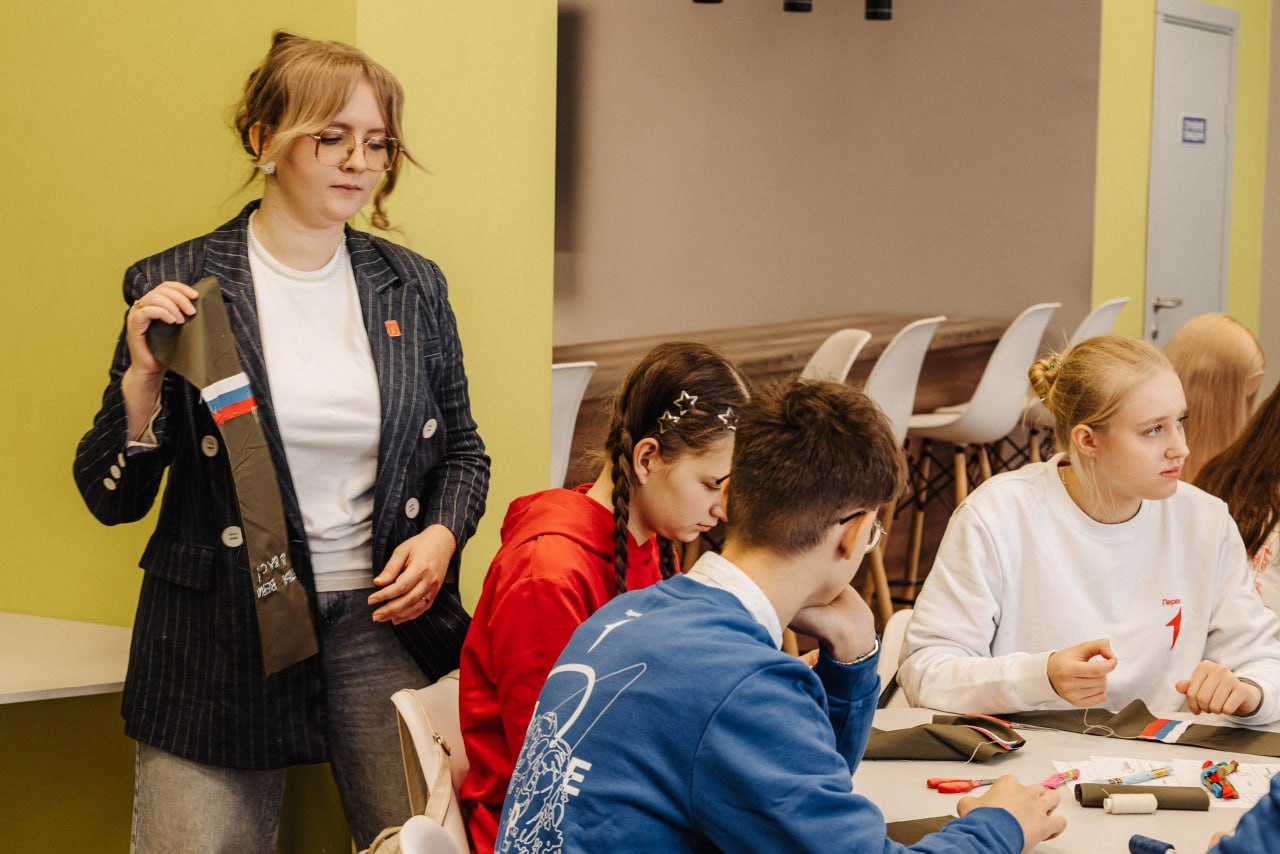 22 января исполнилось 122 года со дня рождения нашего земляка – знаменитого писателя Аркадия Гайдара 22 января исполнилось 122 года со дня рождения нашего земляка – знаменитого писателя Аркадия Гайдара