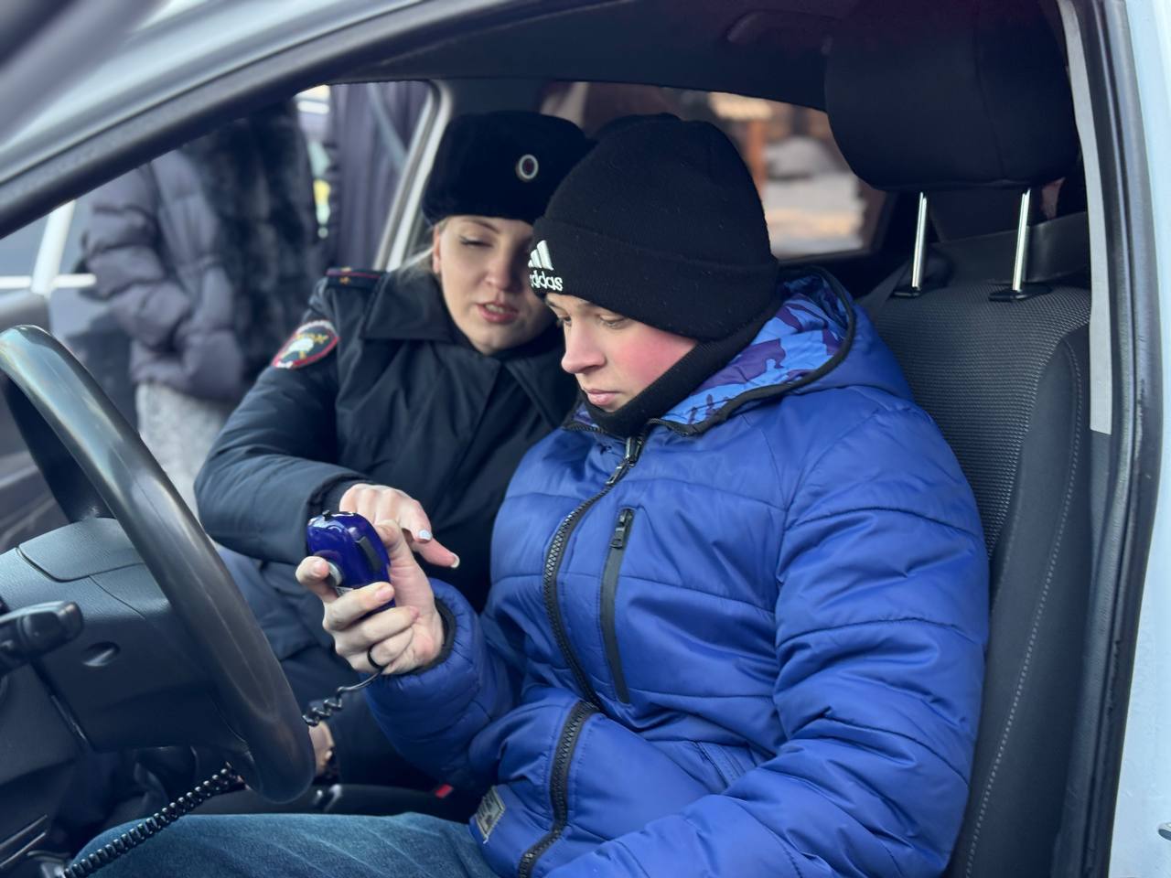 В Железногорске в рамках всероссийской акции «Студенческий десант» организовано знакомство со полицейской службой В Железногорске в рамках всероссийской акции «Студенческий десант» организовано знакомство со полицейской службой