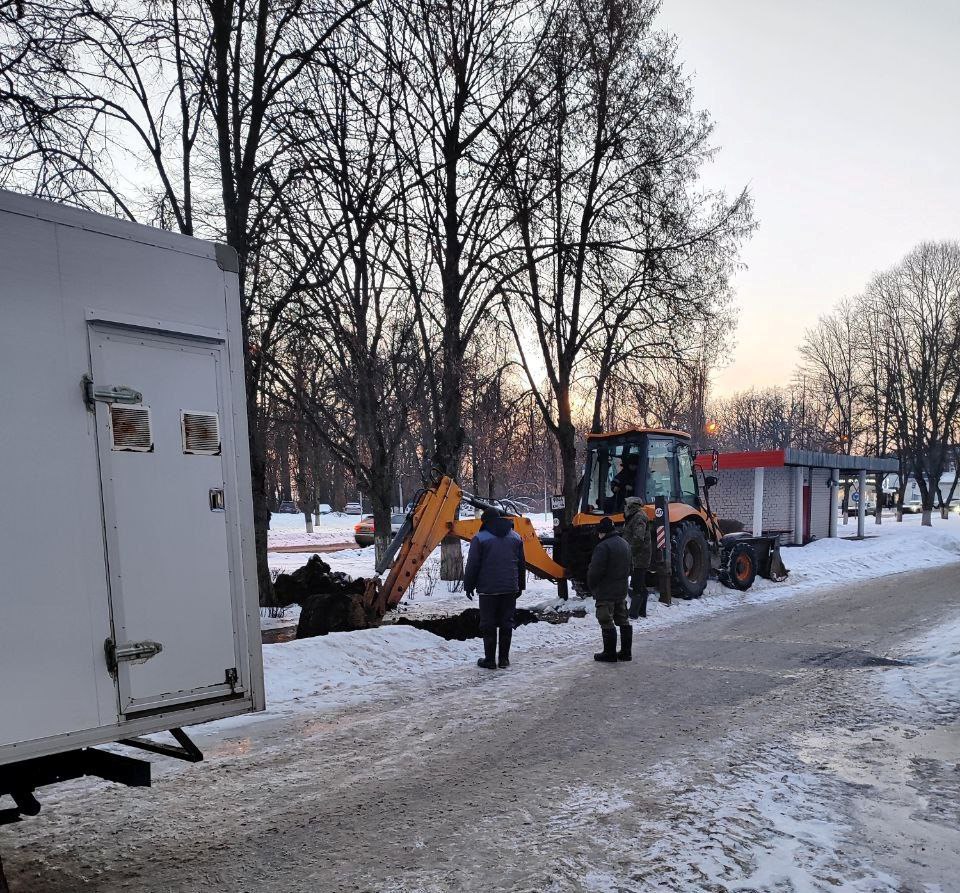 Александр Михайлов: Уважаемые железногорцы!. В городе произошла авария на сетях водоснабжения по ул. Никитина, в районе автобусной остановки у ЖГМК Александр Михайлов: Уважаемые железногорцы!. В городе произошла авария на сетях водоснабжения по ул. Никитина, в районе автобусной остановки у ЖГМК