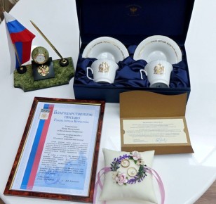 «Бриллиантовую» свадьбу отмечают сегодня Валентина Петровна и Петр Васильевич Королевы