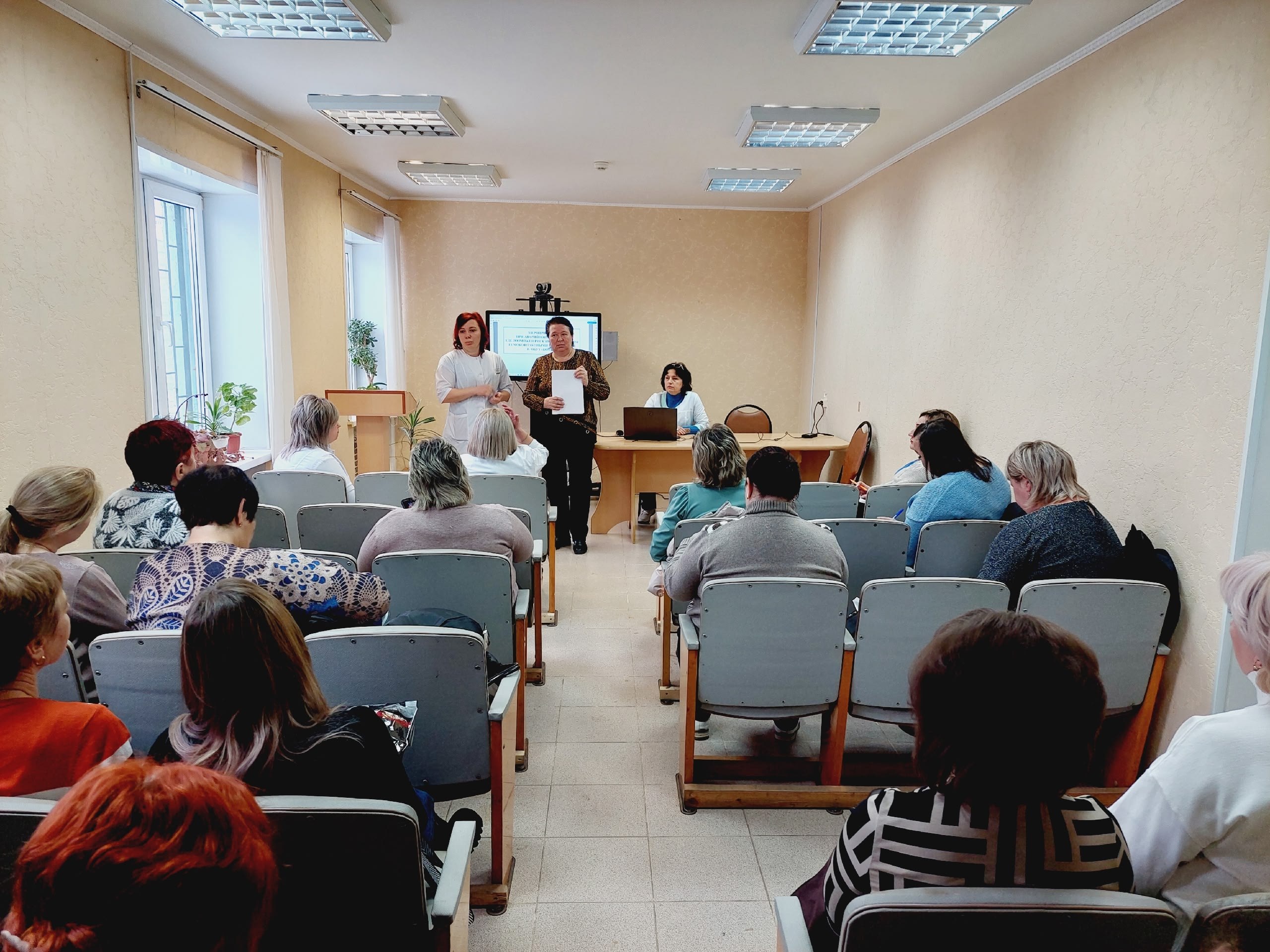 22 января 2026 года в ОБУЗ "Пристенская ЦРБ" прошло совещание с участием медицинских работников ФАП и ОВОП 22 января 2026 года в ОБУЗ "Пристенская ЦРБ" прошло совещание с участием медицинских работников ФАП и ОВОП