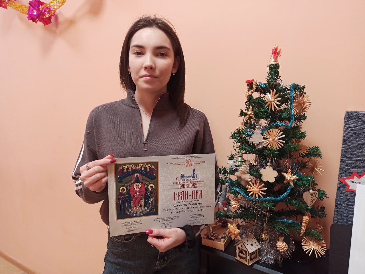 Ребята и преподаватели Щигровской детской школы искусств показали высший класс на ХI Фестивале «София 2025»! Они завоевали награды в номинации «Народный вокал»