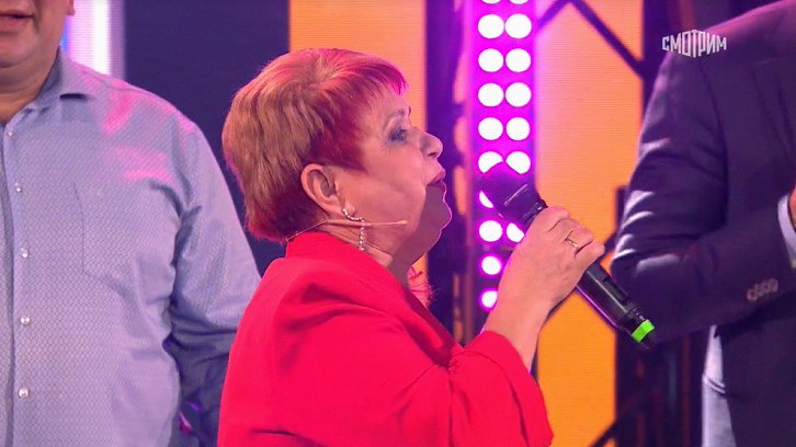 Курские сестры-близнецы спели Андрею Малахову Шамана, удивили его семейной историей и подарили тую Курские сестры-близнецы спели Андрею Малахову Шамана, удивили его семейной историей и подарили тую