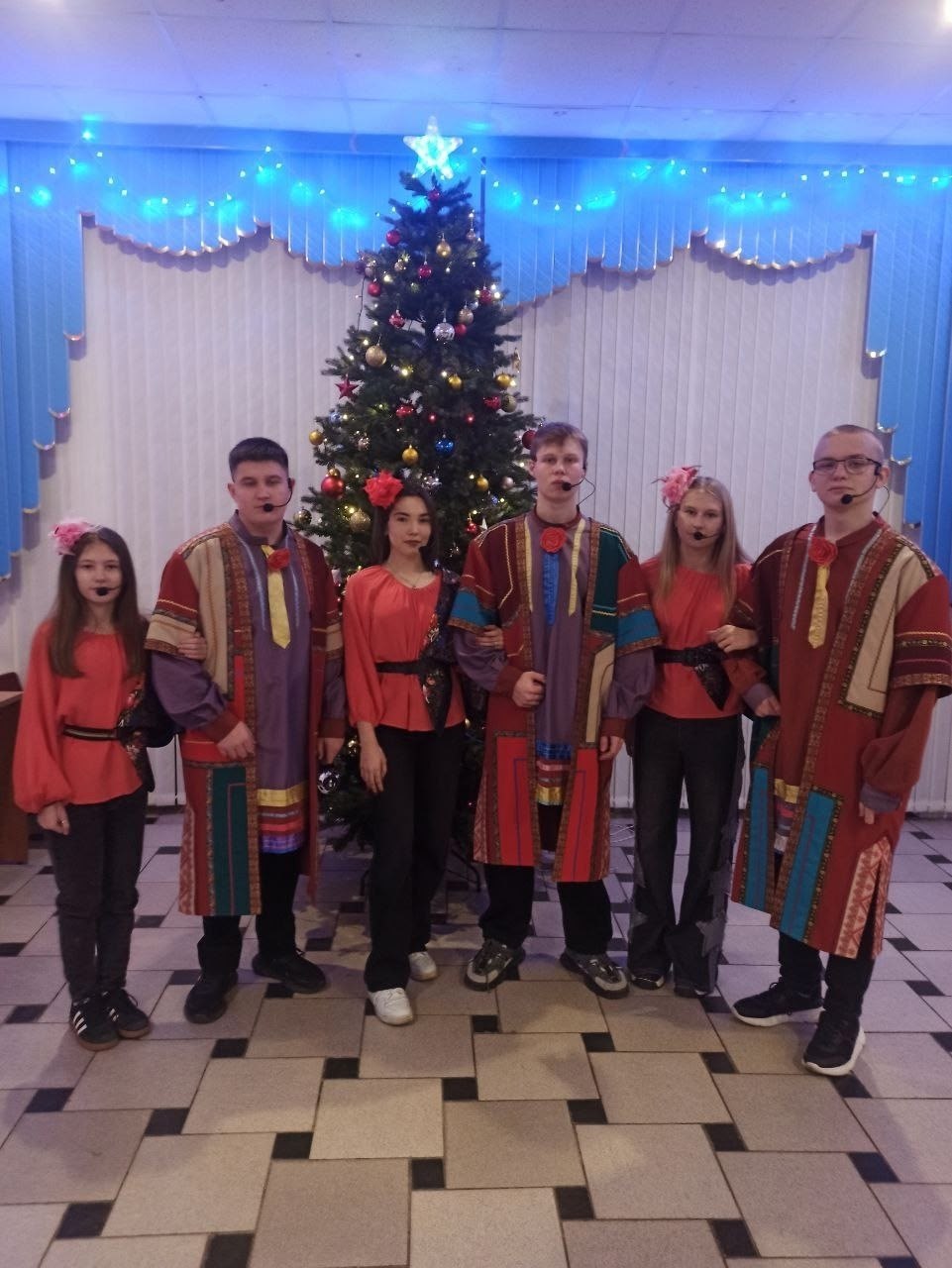 Ребята и преподаватели Щигровской детской школы искусств показали высший класс на ХI Фестивале «София 2025»! Они завоевали награды в номинации «Народный вокал» Ребята и преподаватели Щигровской детской школы искусств показали высший класс на ХI Фестивале «София 2025»! Они завоевали награды в номинации «Народный вокал»