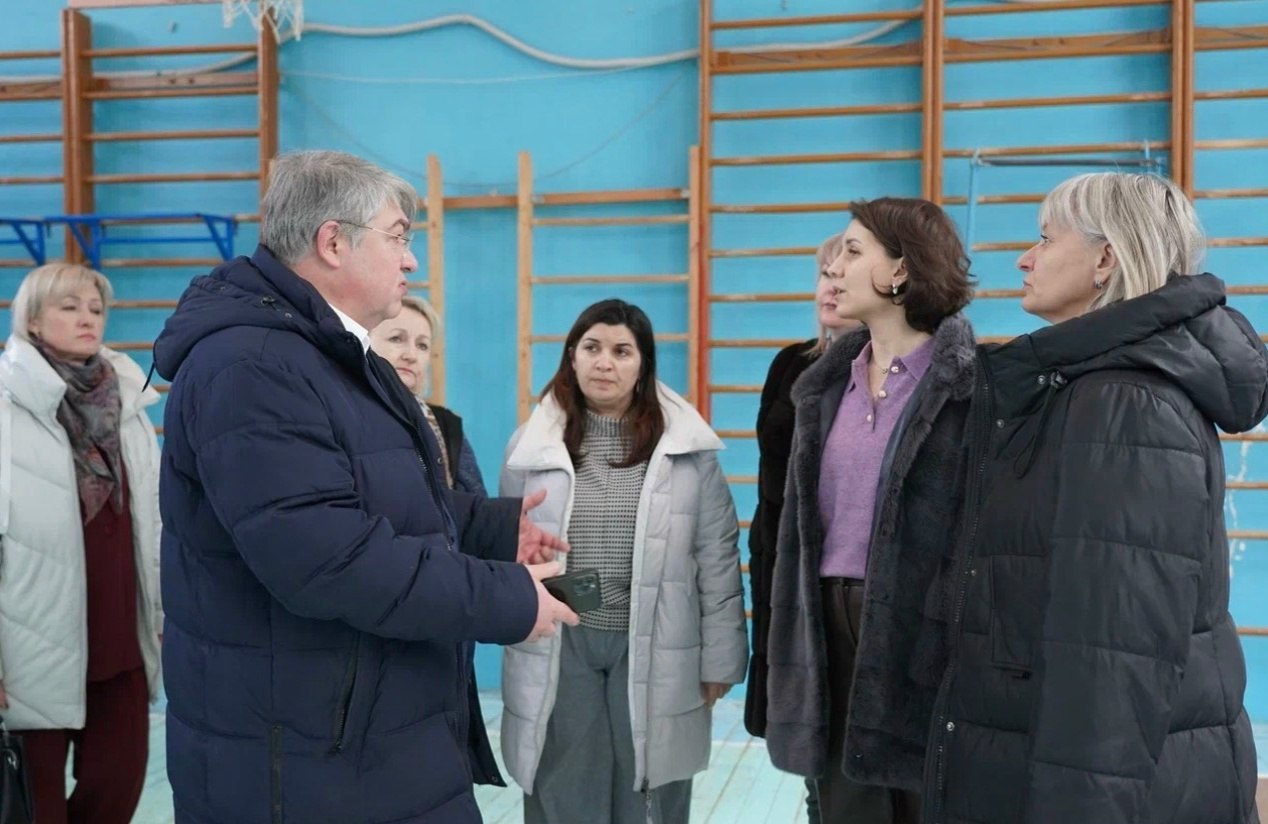 Министр образования и науки Курской области Наталия Леонова посетила школы Железногорска Министр образования и науки Курской области Наталия Леонова посетила школы Железногорска