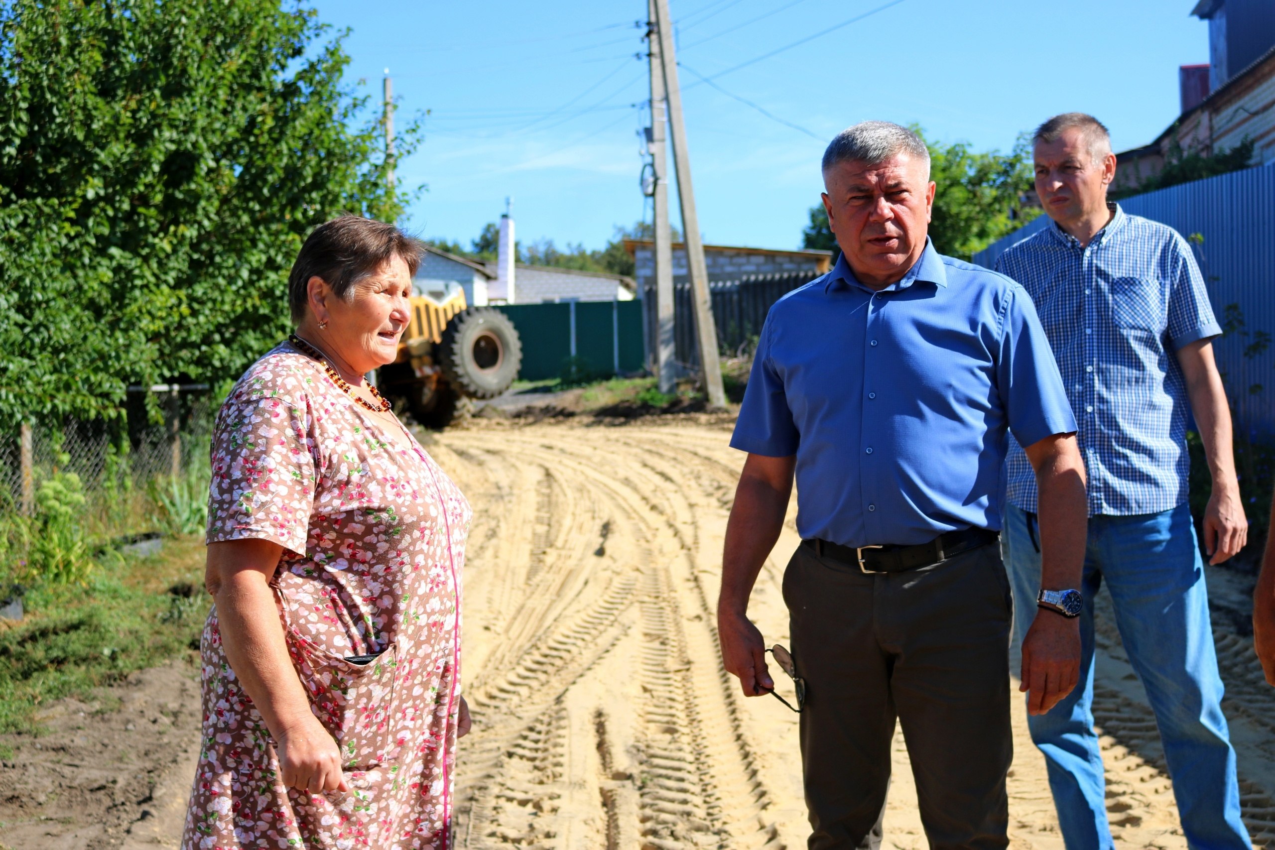 Глава Обоянского района Игорь Глущенко сегодня отмечает день рождения Глава Обоянского района Игорь Глущенко сегодня отмечает день рождения