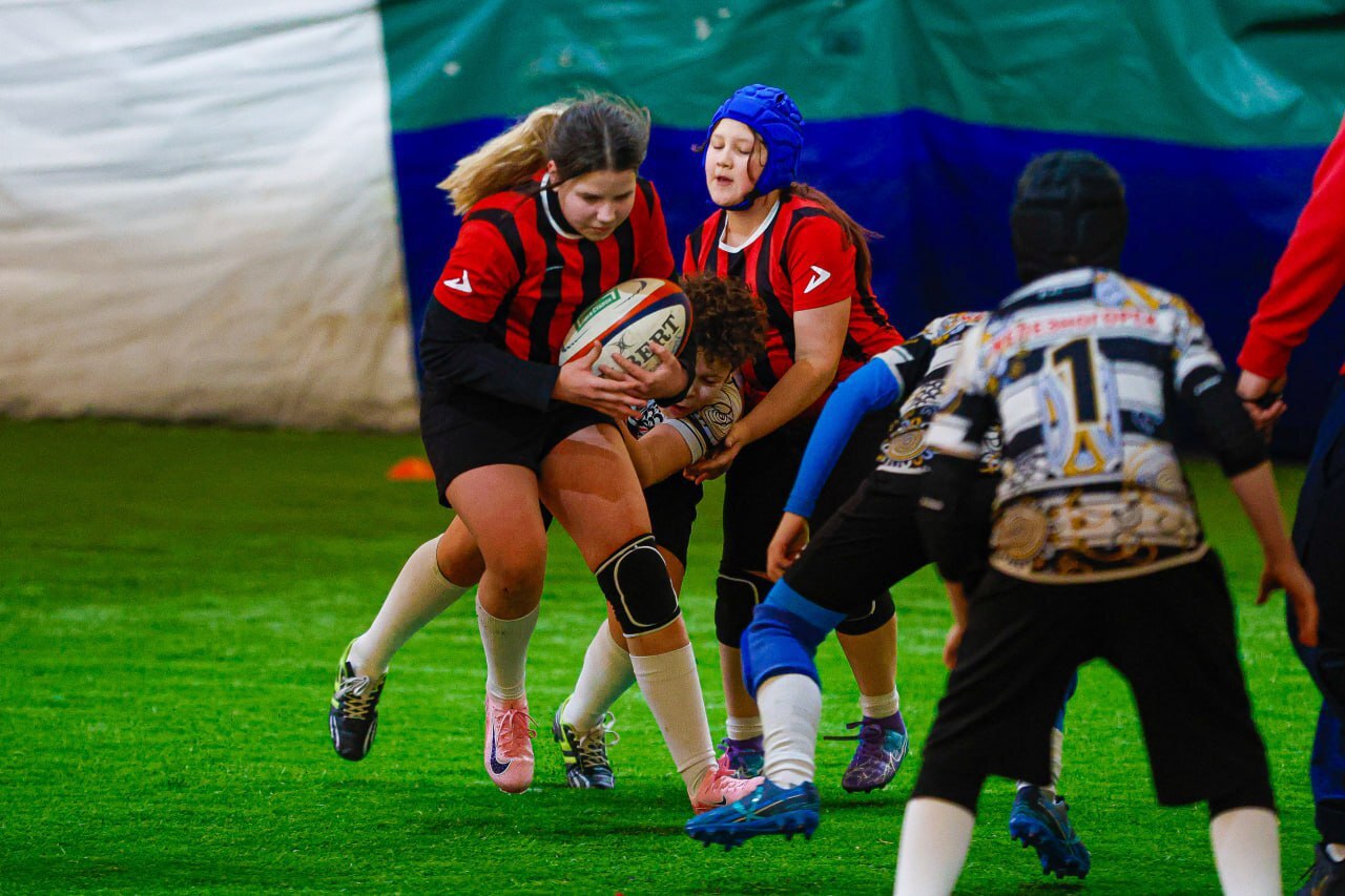 ПОДГОТОВКА ИДЕТ ВОВСЮ. Юные регбисты - мальчишки и девчонки из Курска и Железногорска готовятся к соревнованиям ПОДГОТОВКА ИДЕТ ВОВСЮ. Юные регбисты - мальчишки и девчонки из Курска и Железногорска готовятся к соревнованиям