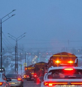 Сменившийся мокрым снегом ледяной дождь в Курске привел к пробкам и ДТП