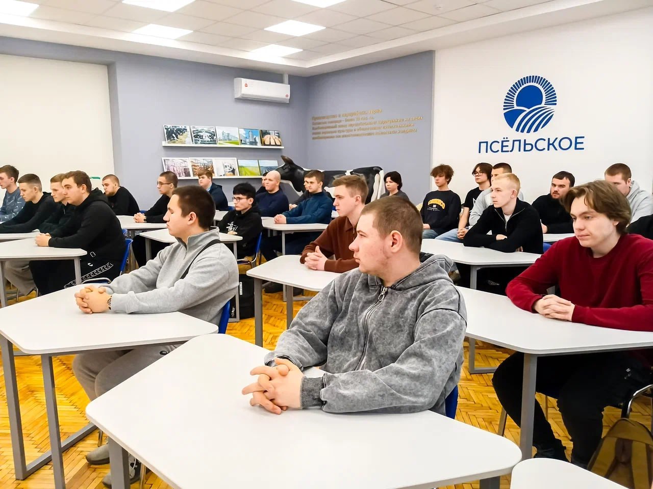 Курским призывникам напомнили о начале работы единого реестра воинского учёта Курским призывникам напомнили о начале работы единого реестра воинского учёта