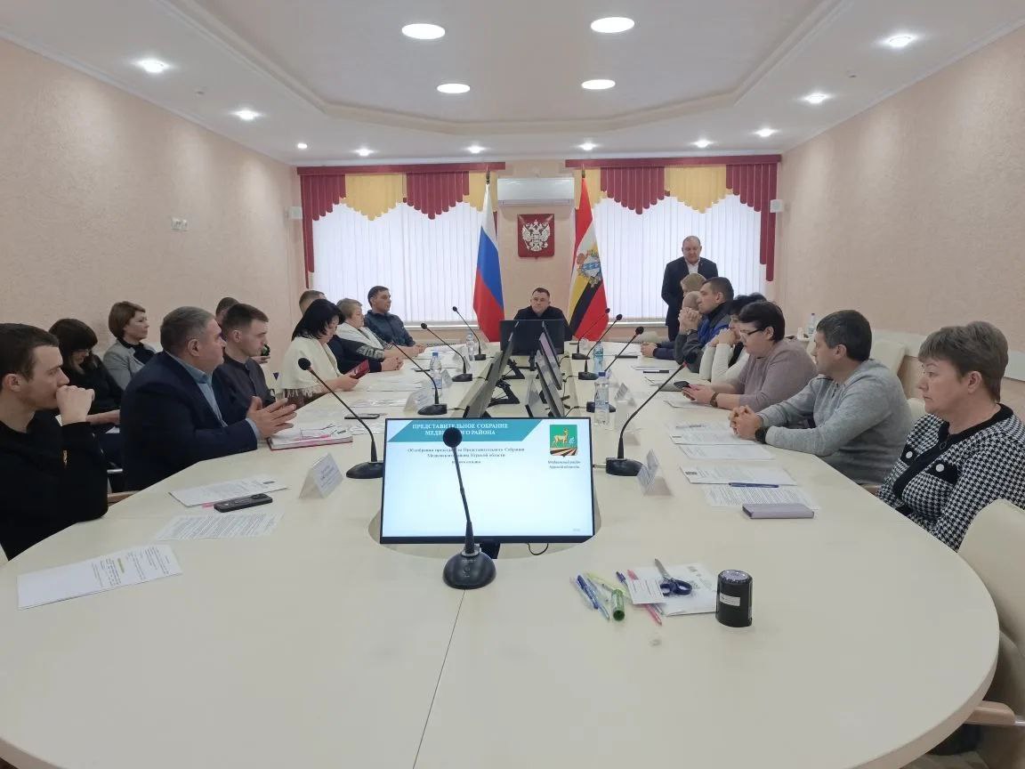 Виктор Катунин: В Представительном Собрании Медвенского района новый председатель!