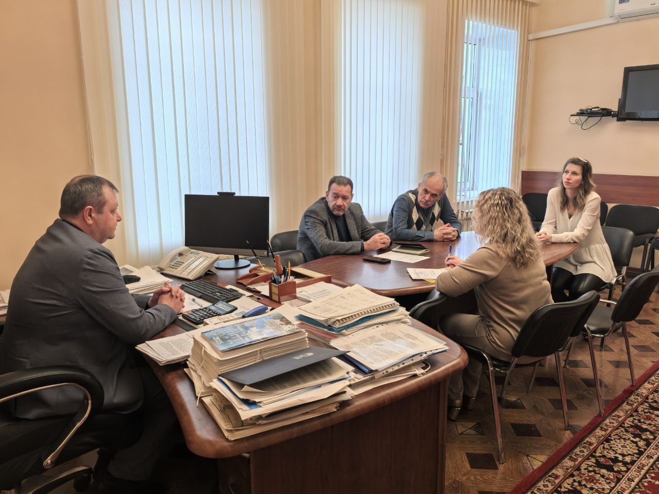 Андрей Телегин: Сегодня провел очередной личный приём граждан, на котором жители района озвучили актуальные для них вопросы и получили разъяснения, варианты и возможные сроки решения Андрей Телегин: Сегодня провел очередной личный приём граждан, на котором жители района озвучили актуальные для них вопросы и получили разъяснения, варианты и возможные сроки решения