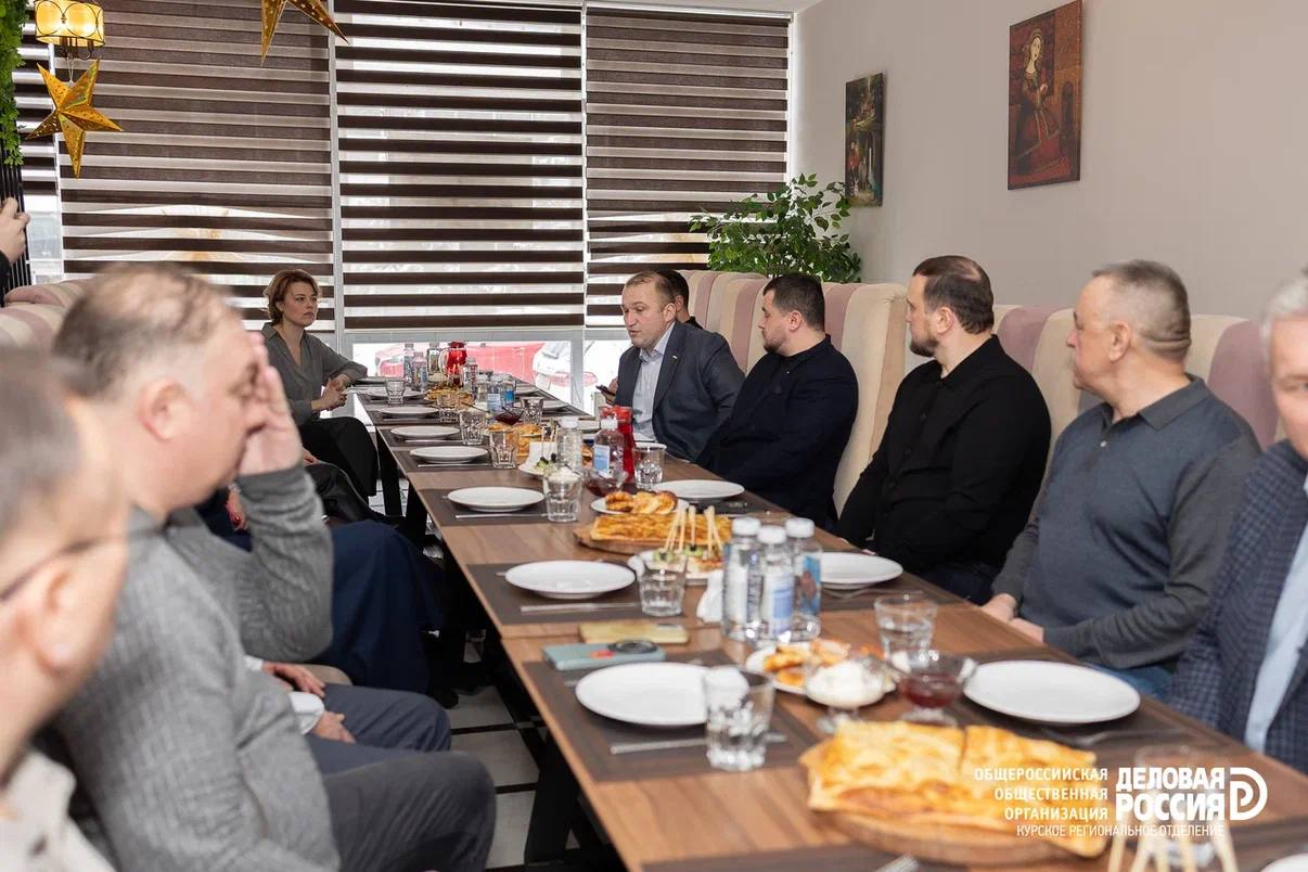 Алексей Томанов: Сегодня в Курске состоялась стратегическая сессия в рамках федерального проекта «Открытый диалог с ЛДПР» Алексей Томанов: Сегодня в Курске состоялась стратегическая сессия в рамках федерального проекта «Открытый диалог с ЛДПР»