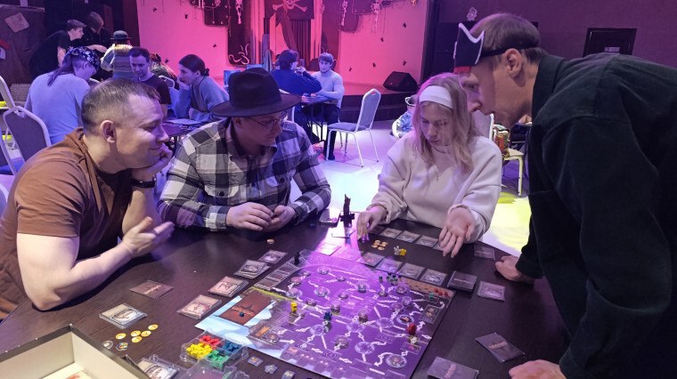 29 января клуб молодой семьи «СемьЯ» и работники молодежного центра "Комсомолец" провели вечер настольных игр «Твой ход» 29 января клуб молодой семьи «СемьЯ» и работники молодежного центра "Комсомолец" провели вечер настольных игр «Твой ход»