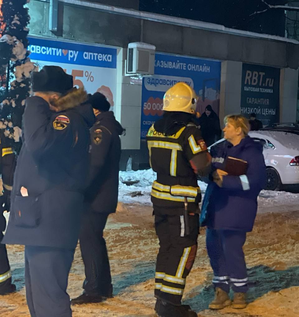 В Железногорске организовали ПВР для жильцов домов, где был сбит БПЛА