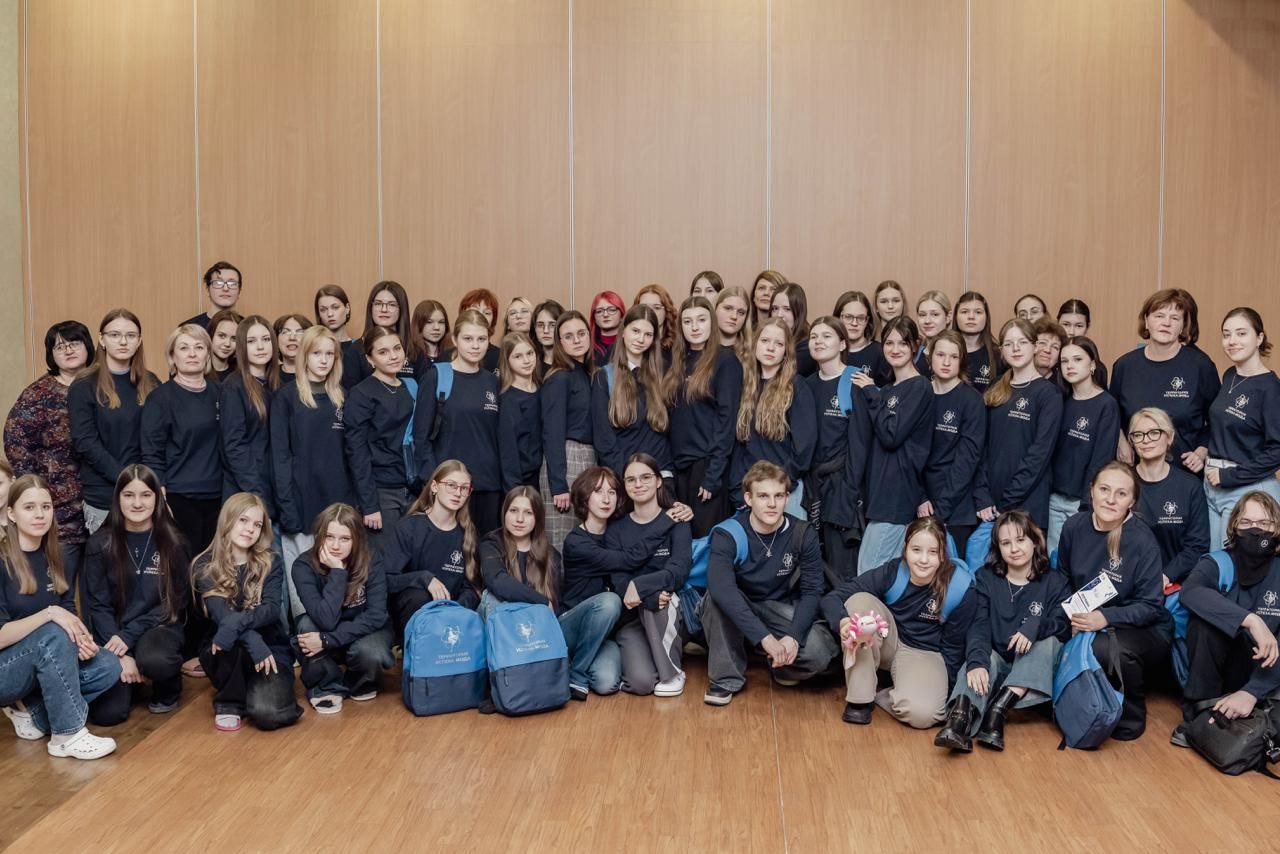 Игорь Корпунков: В рамках международного образовательного проекта "Территория успеха: Мода", реализуемого Фондом АТР АЭС и программой " Территория культуры Росатома" при поддержке Концерна "Росэнергоатом", в ГУМе на Красной... Игорь Корпунков: В рамках международного образовательного проекта "Территория успеха: Мода", реализуемого Фондом АТР АЭС и программой " Территория культуры Росатома" при поддержке Концерна "Росэнергоатом", в ГУМе на Красной...