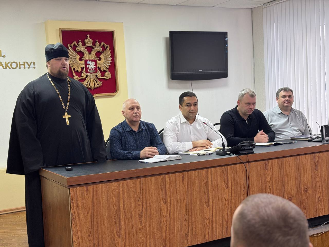 Священнослужитель Железногорской епархии посетил МО МВД России «Железногорский» Священнослужитель Железногорской епархии посетил МО МВД России «Железногорский»