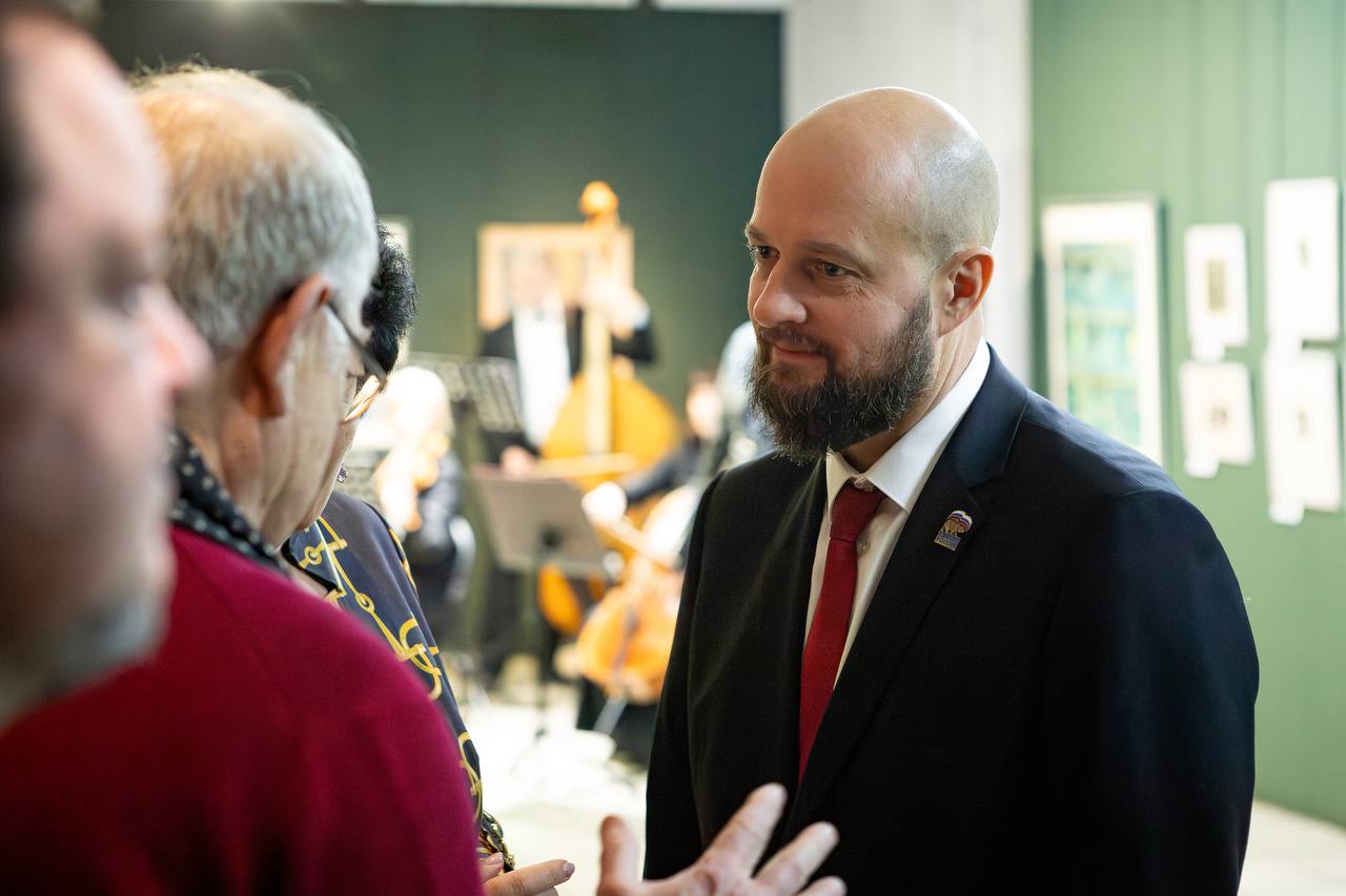 Евгений Маслов: Сегодня посетил картинную галерею им. А.А. Дейнеки Евгений Маслов: Сегодня посетил картинную галерею им. А.А. Дейнеки