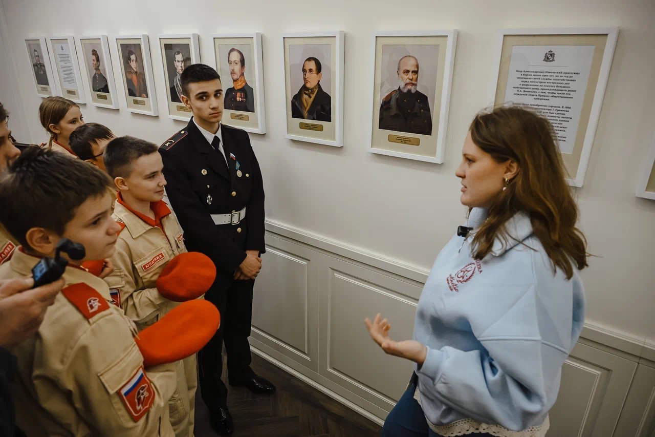 Юные куряне заглянули за кулисы власти Юные куряне заглянули за кулисы власти