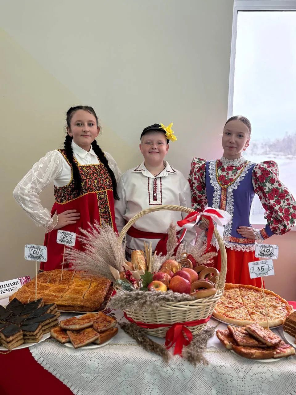 Андрей Амерев: В МКОУ «Горшеченская СОШ им. Н. И. Жиронкина» состоялся Сретенский бал Андрей Амерев: В МКОУ «Горшеченская СОШ им. Н. И. Жиронкина» состоялся Сретенский бал