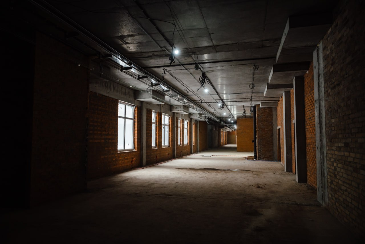 В ходе рабочего визита в Курскую область министр просвещения РФ Сергей Кравцов посетил строящуюся школу на проспекте Надежды Плевицкой в Курске В ходе рабочего визита в Курскую область министр просвещения РФ Сергей Кравцов посетил строящуюся школу на проспекте Надежды Плевицкой в Курске